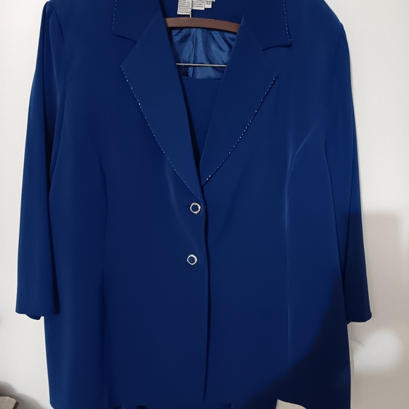 Royal Blue Suit BenMarc - Picture 2 of 5